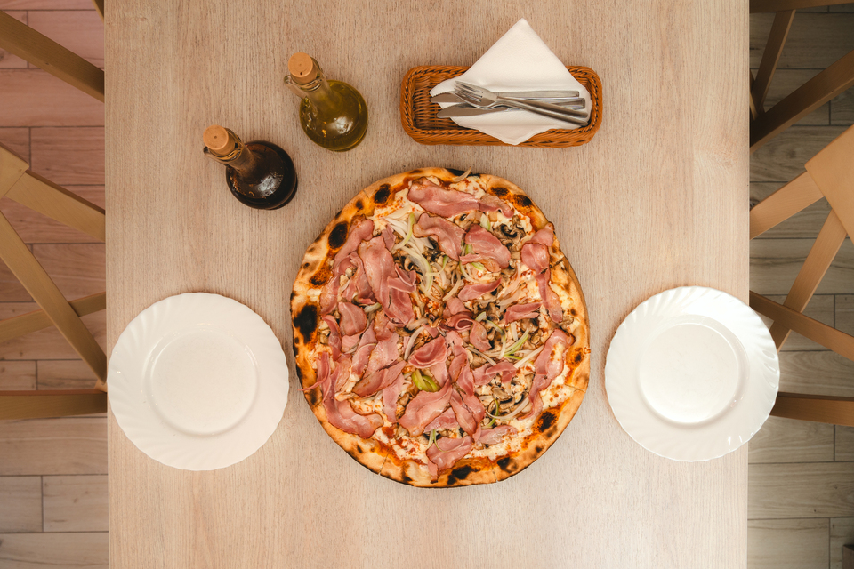 Przygotowanie pizzy